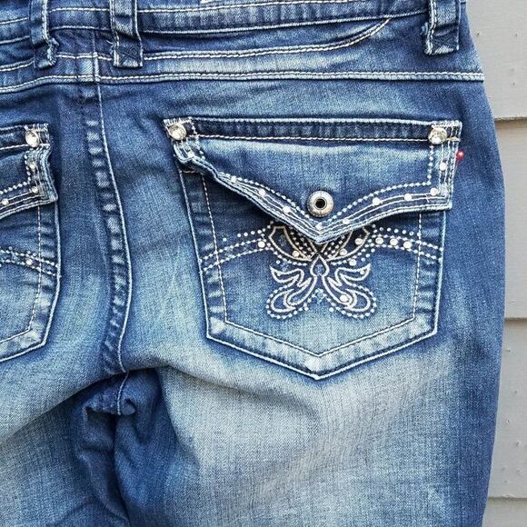 Zenim Denim Natural Waist Cropped Jeans Bling on Back Pockets size 29 8 - Picture 8 of 12